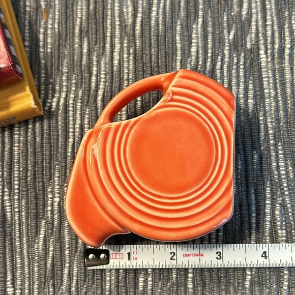 Fiesta creamer pitcher persimmon orange color. Vintage. No cracks. Mini disc. - Picture 6 of 9